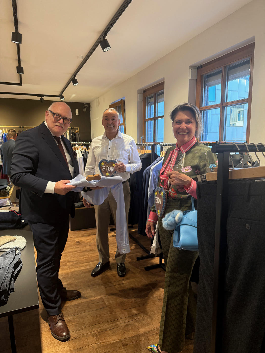 Offizielle Eröffnung ab 17:00 Uhr mit Party Event, Food, Drinks & Cocktails